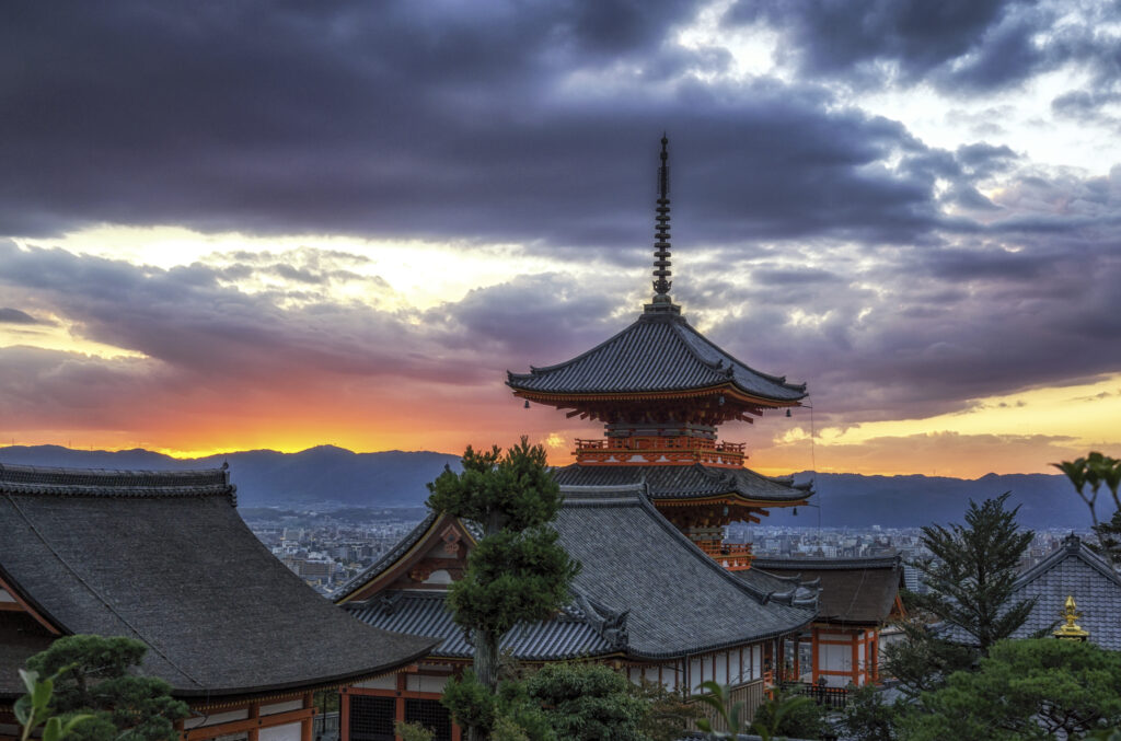 kyoto kiyomizudera pagoda - Tour Giappone Sakura Road Japan